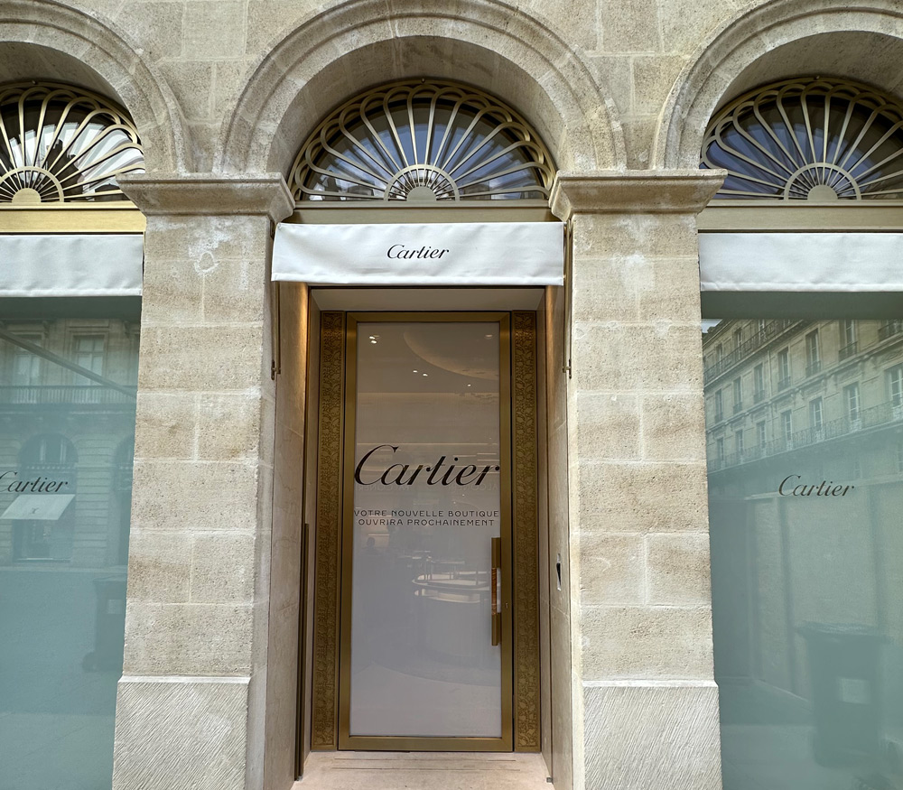 Films adhésifs micro-perforés portes - Bordeaux Centre